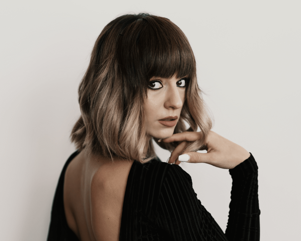 femme avec ombré hair